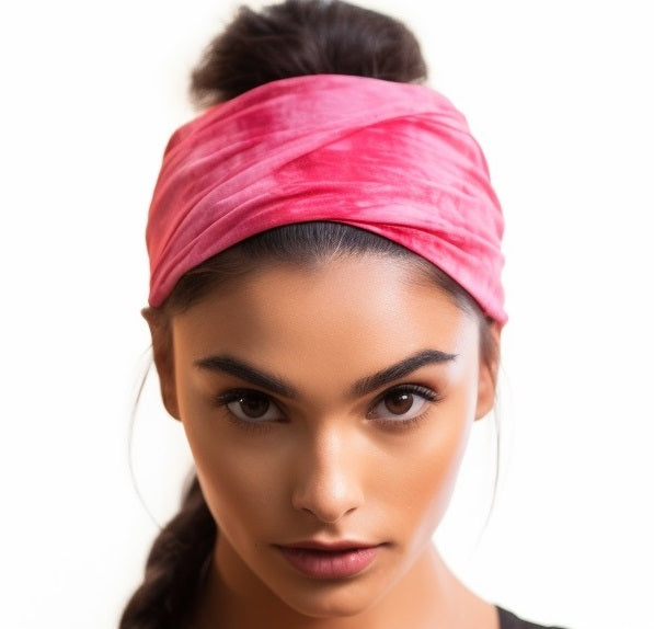 lifestyle wide pink hairband zoomin.jpg__PID:5c1b747f-cebf-453e-a463-5c0a39414db4